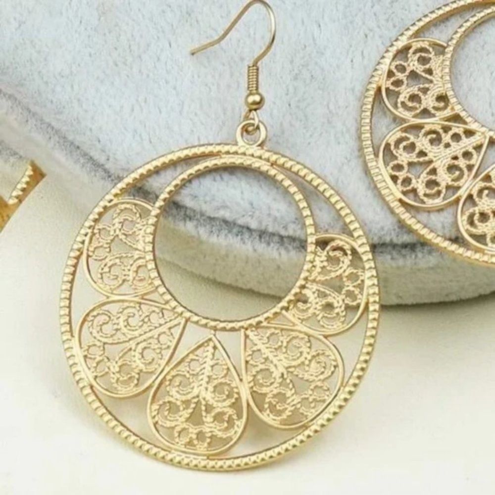 Bohemian Gold Circle Earrings - Picture 3 of 3